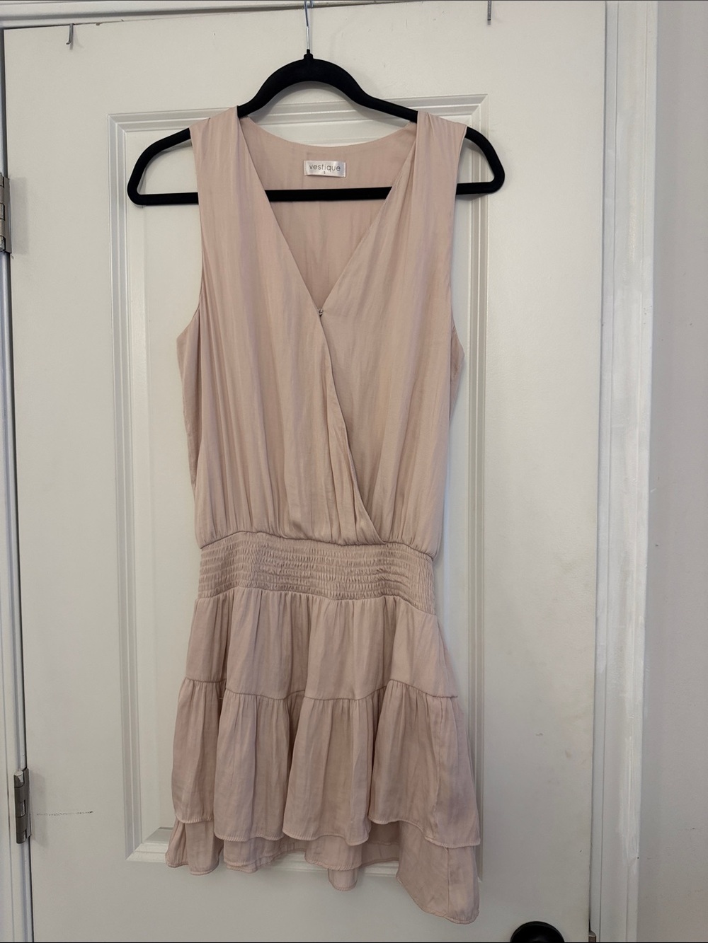 vestique Blush Sleeveless Tiered V-Neck Mini Dress